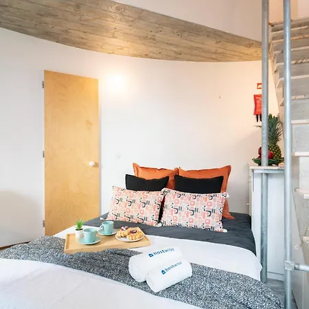 Lägenhet Colourful Trendy House By Hostwise Oporto